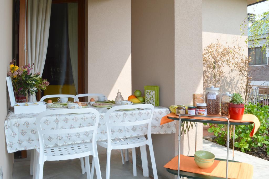 B&B La Casa di Angela Cusago Ruang foto